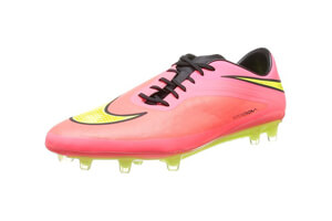 Top 10 Best Women’s Soccer Cleats of 2022 Review