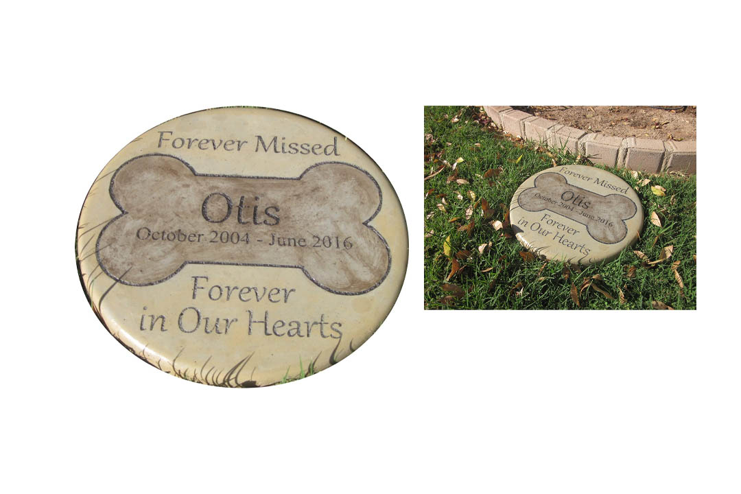 Personalized Pet Memorial Step Stone 11"Diameter" Forever Missed Forever in Our Hearts